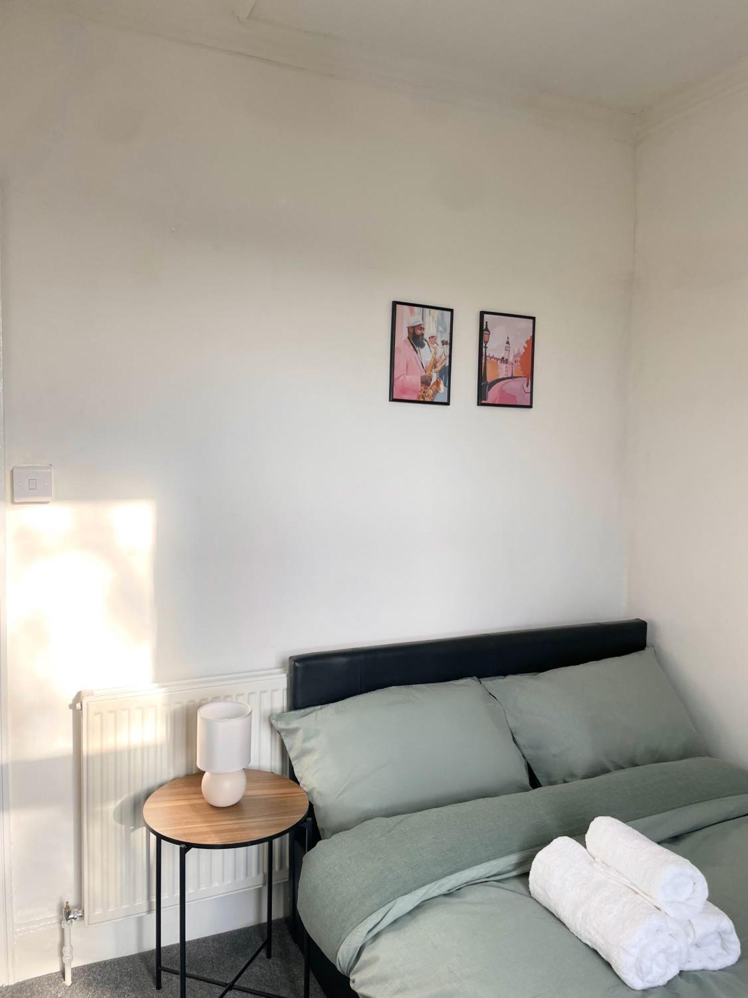 Cosy Double Rooms A Stones Throw From Wembley Stadium Londen Buitenkant foto