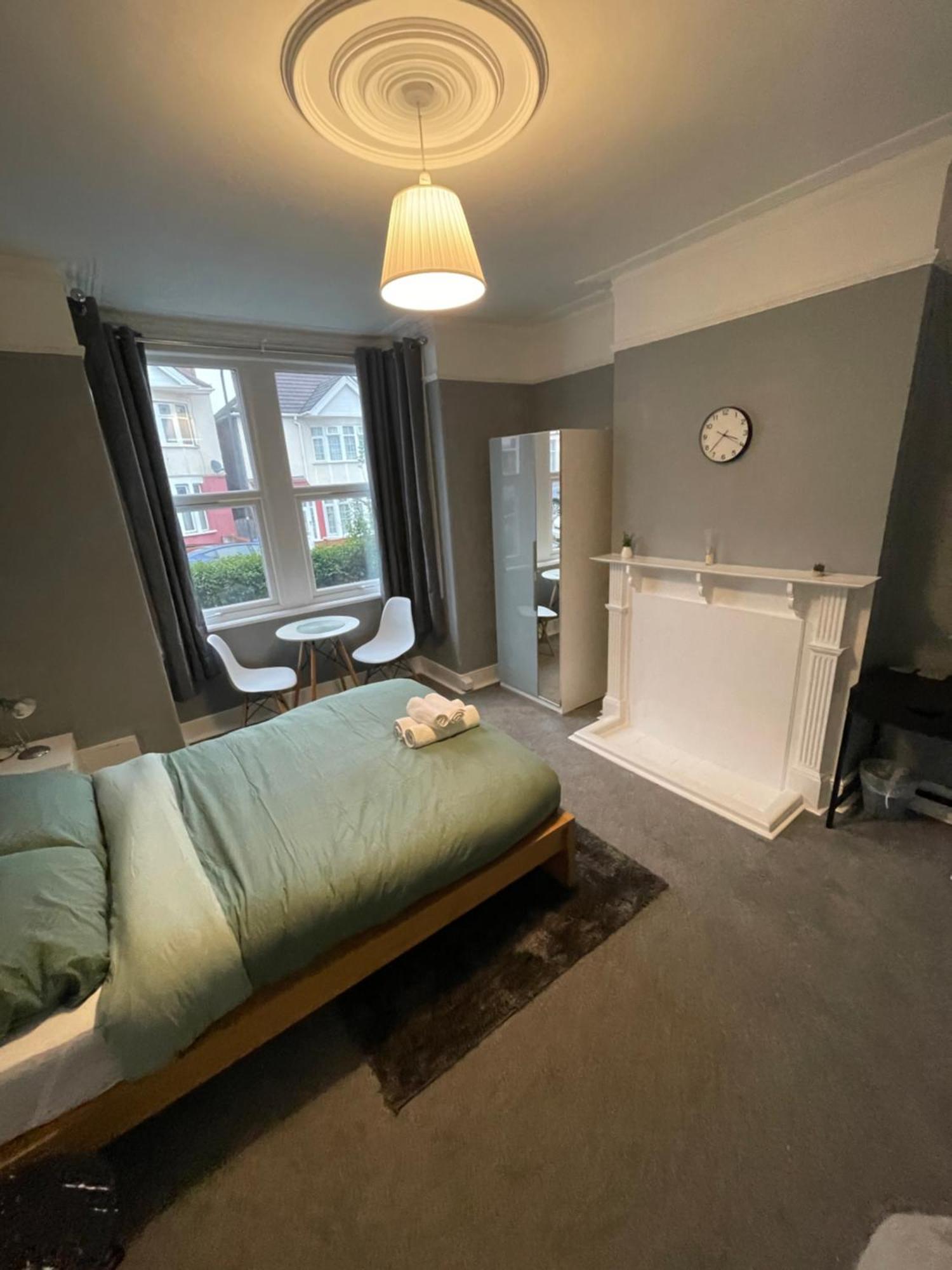 Cosy Double Rooms A Stones Throw From Wembley Stadium Londen Buitenkant foto